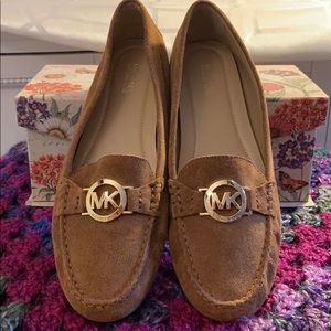 Michael Kors Tan W/Gold Hardware Suede 9 Loafer